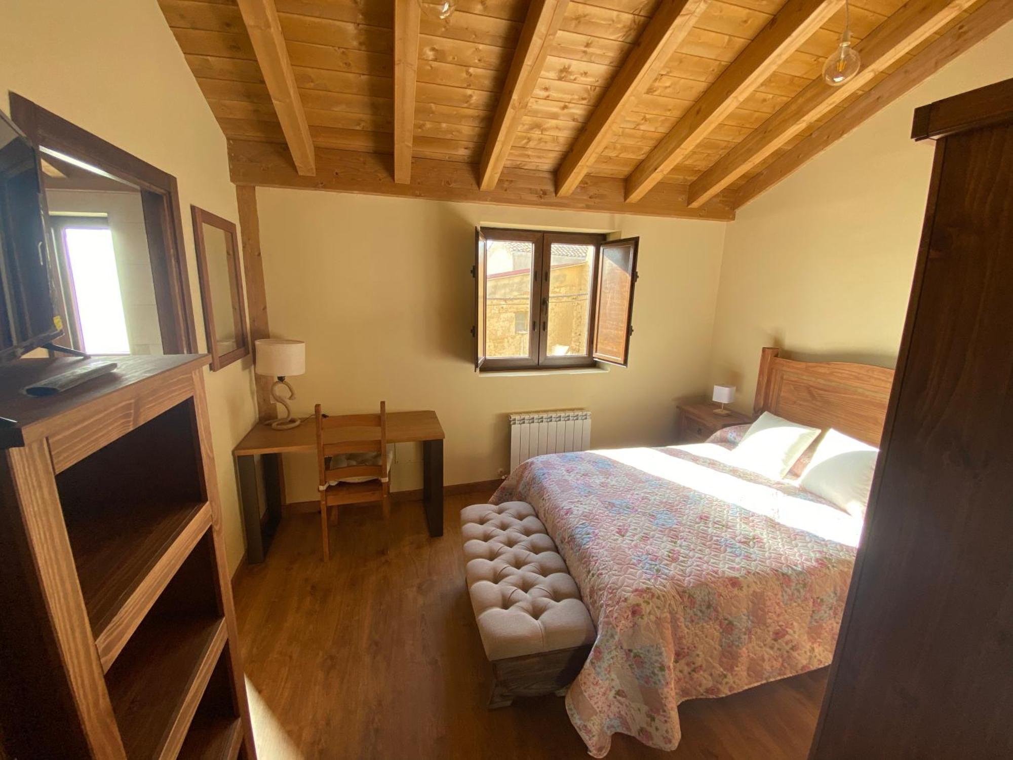 Casa Rural Los Valles Valdenebro de los Valles ภายนอก รูปภาพ